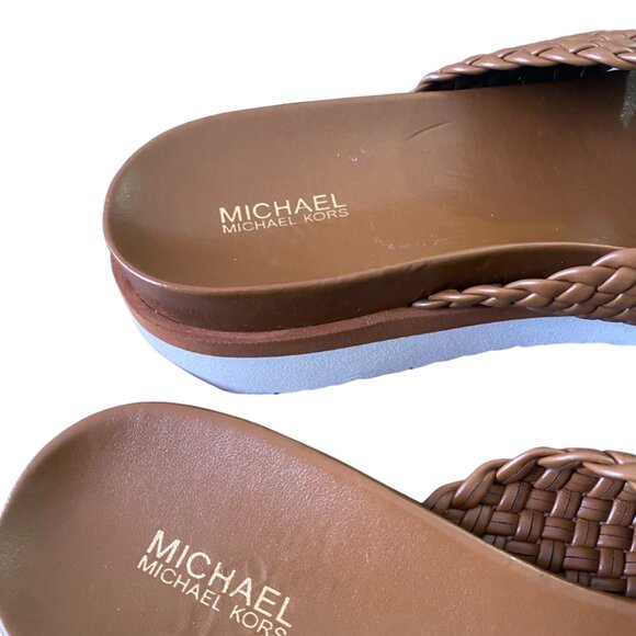 Michael Kors NWOT Slides Size 8 - Picture 3 of 6